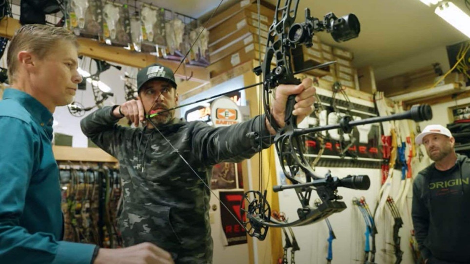 Video: NFL Quarterback Aaron Rodgers Learns to Shoot a Bow