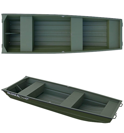 The Alumacraft 1232 jon boat is 11 feet 10 inches in length, weighs 135 pounds and has a maximum capacity of 435 pounds. It features an all welded design for durability. 