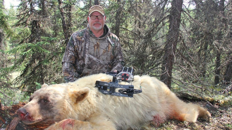 Archery Video: Grand Slam of Color-Phase Black Bears