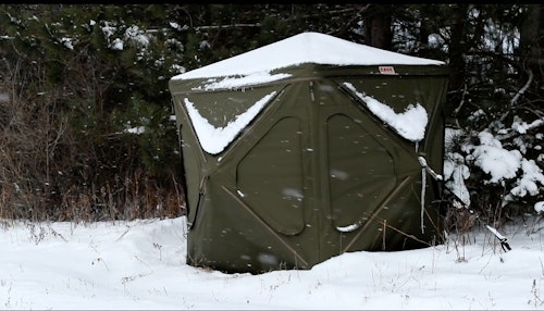 Because the Cage blind can support 800 pounds on its roof, hunters don’t have to worry about it collapsing during a snowstorm.