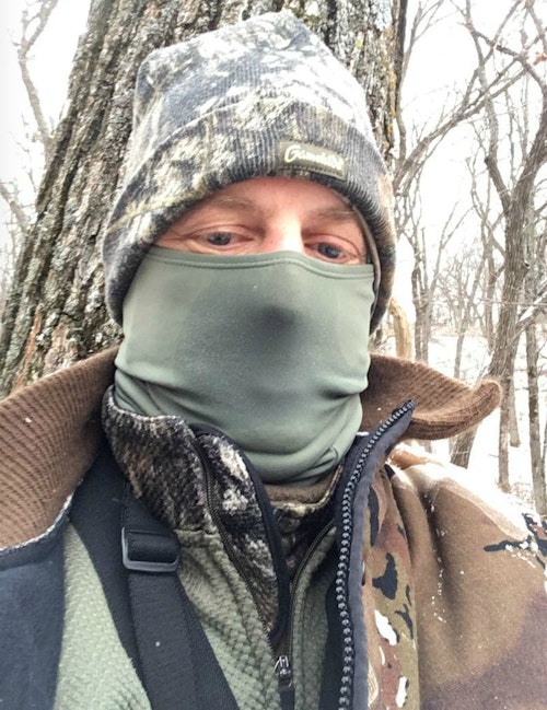 During this cold morning (single digits), the author wore a neck gaiter, balaclava (face mask) and two stocking caps to reduce the amount of heat lost through his head.