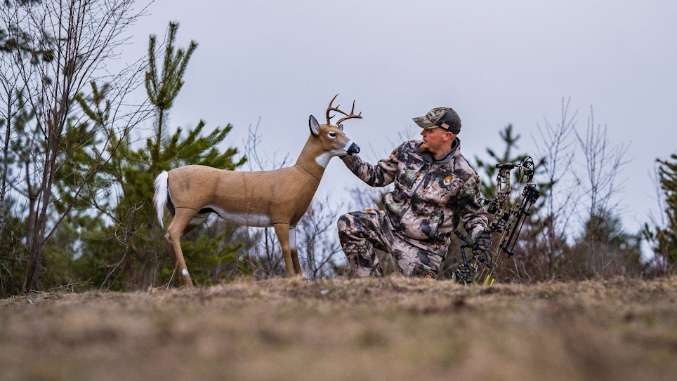 6 Tips for Using a Deer Decoy