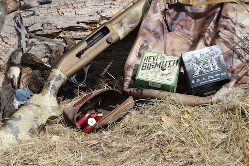 Hard-hitting HEVI-Shot HEVI-XII Tungsten and HEVI-Bismuth waterfowl loads perform well in blustery conditions.