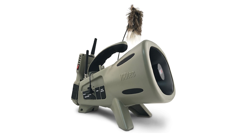 New for Predator Hunters: ICOtec Outlaw Professional Call/Decoy Combo