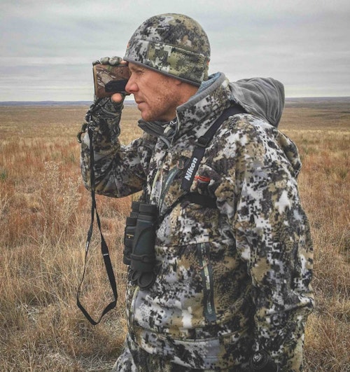 The author relied heavily on his Sig KILO rangefinder while pursuing Lone Star muleys.