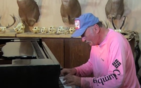 Video: Roger Raglin Is an Accomplished Pianist?