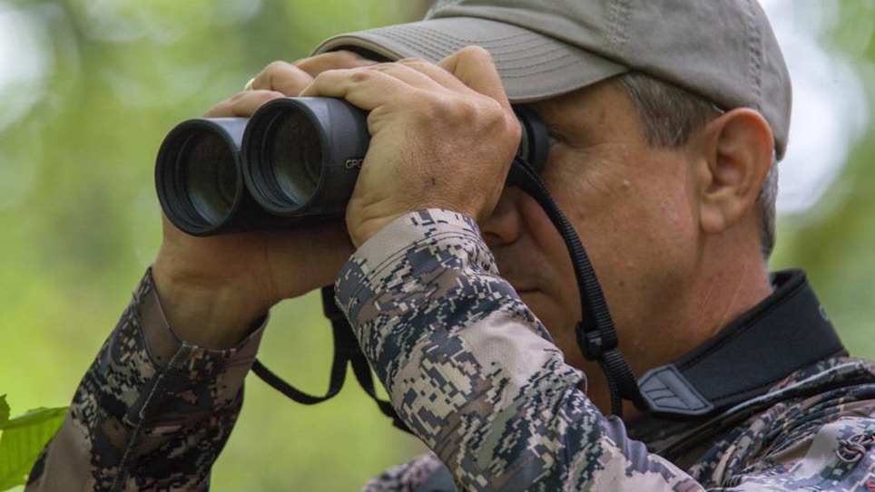 Rangefinding Binoculars — Are They a Bowhunter’s New Best Friend?