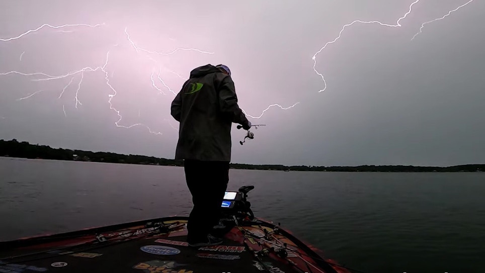 Video: Stupid Fisherman in a Lightning Storm