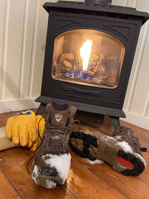 Knowing he needed an insulated and waterproof boot for his November Montana combo hunt, the author chose the Irish Setter VaprTrek, specifically style 3817 with 1,200 grams of PrimaLoft insulation. 