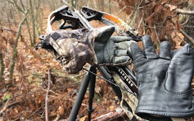 Choosing Gloves for Cold-Weather Gun and Crossbow Hunting